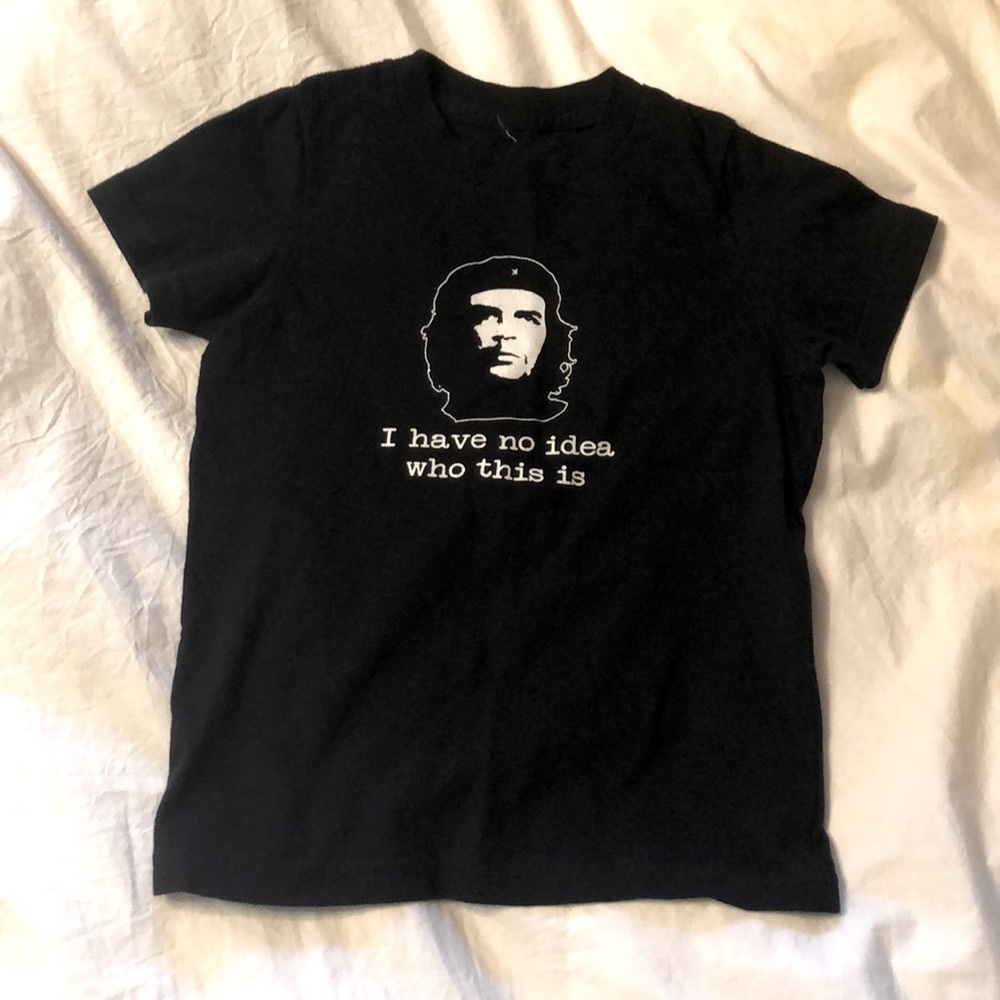 Che Guevara toddler boy’s tee shirt. Black graphic tee.
